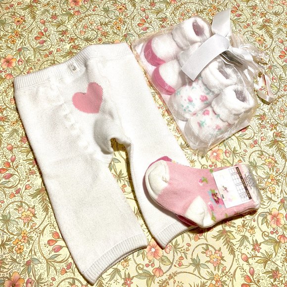 Cuddl Duds Baby Leggings w 4 pr Socks, NEW - Picture 1 of 8